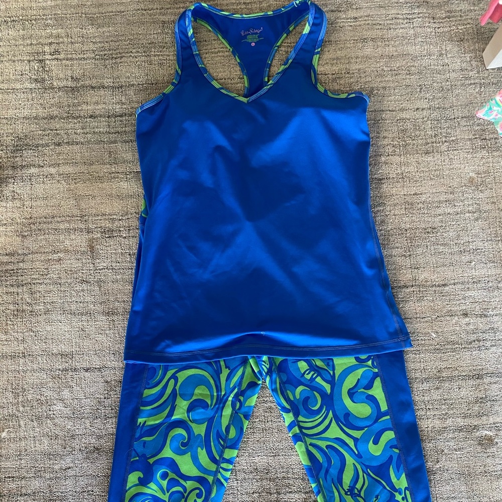 βIm not angelβ luxletic Lilly Pulitzer set